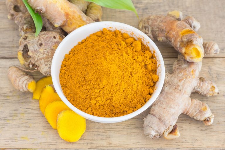 7 Reasons Why Raw Turmeric Is Better Than Powder